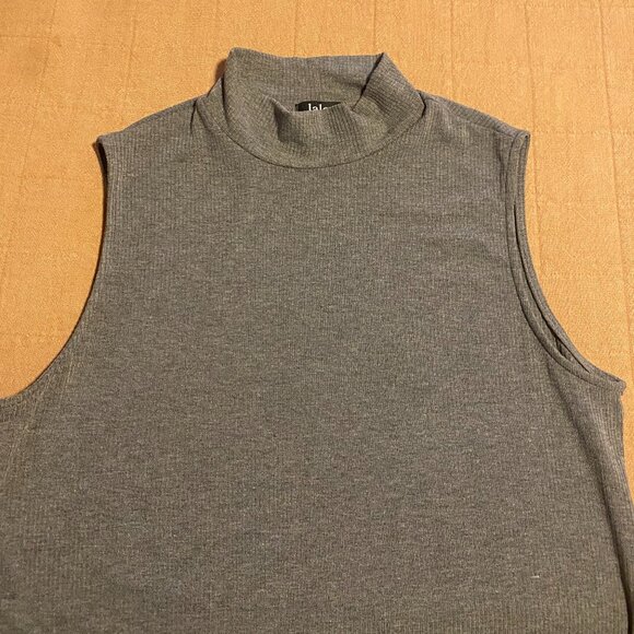 Dressed in Lala - Gigi Sleeveless Ribbed Playsuit TOP ONLY - Picture 3 of 4